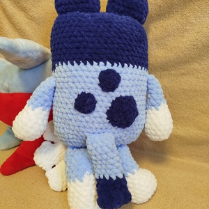 Horgolt Bluey mesefigura - játék & sport - plüssállat & játékfigura - plüss mesefigurák - Meska.hu