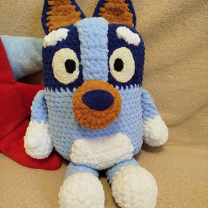 Horgolt Bluey mesefigura - Meska.hu