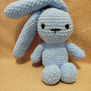 Horgolt világoskék nyuszi - játék & sport - plüssállat & játékfigura - nyuszi - Meska.hu