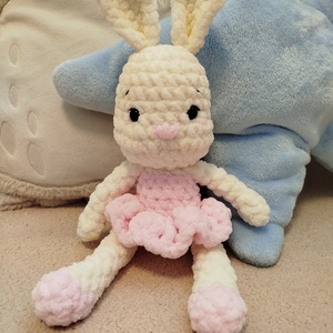 Horgolt balerina nyuszi - játék & sport - plüssállat & játékfigura - nyuszi - Meska.hu