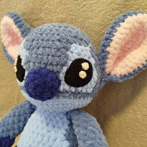 Horgolt Stitch figura - játék & sport - plüssállat & játékfigura - más figura - Meska.hu