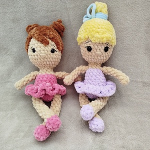 Horgolt balerina baba - játék & sport - plüssállat & játékfigura - ember - Meska.hu