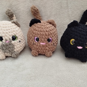 Horgolt gombóc cica, Játék & Sport, Plüssállat & Játékfigura, Cica, , MESKA