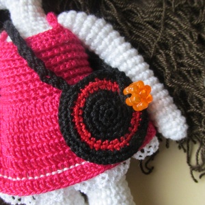 Szilvia baba - amigurumi baba - horgolt baba - horgolt öltöztetős baba - baba ruhatárral - játékbaba -  - Meska.hu