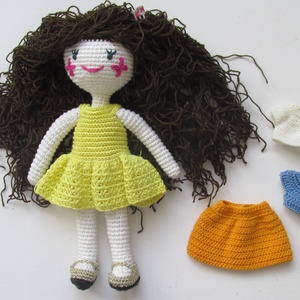 Flóra baba - amigurumi baba - horgolt baba - göndaörbababhorgolt baba ruhatárral - öltöztethető horgolt baba - játékbaba - játék & sport - baba & babaház - öltöztethető baba - Meska.hu