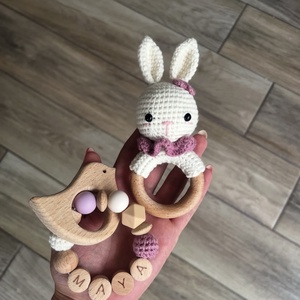 Horgolt nyuszi csörgő - játék & sport - 3 éves kor alattiaknak - csörgő - Meska.hu