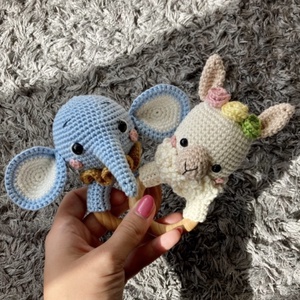 Horgolt elefánt csörgő - játék & sport - 3 éves kor alattiaknak - csörgő - Meska.hu