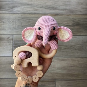 Horgolt elefánt csörgő - játék & sport - 3 éves kor alattiaknak - csörgő - Meska.hu