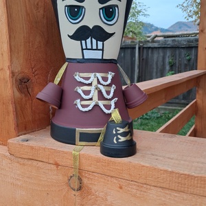 Diótörő cserépbaba  - Meska.hu