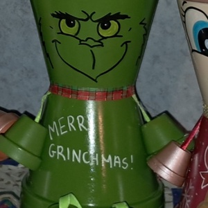 Grinch cserépbaba  - Meska.hu