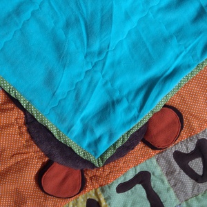 Patchwork babatakaró, névvel és kukucskálós maci fejjel - otthon & életmód - babaszoba, gyerekszoba - babatakaró, gyerek pléd - Meska.hu