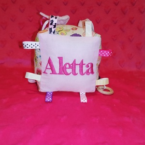 Húsvéti címkekocka - játék & sport - 3 éves kor alattiaknak - babakocka - Meska.hu