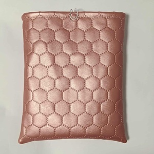 Textilbőr könyvtok névvel hímezve, Könyv & Zene, Könyvtok, Varrás, MESKA