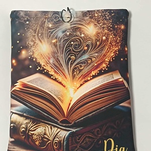 Egyedi könyvtok névvel, Könyv & Zene, Könyvtok, Varrás, MESKA