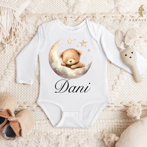 Alvó maci  mintás névre szóló body, pihe-puha baba takaróval szettben - ruha & divat - babaruha & gyerekruha - body - Meska.hu