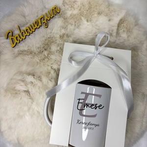 Keresztanya névre szóló  bögre, dátummal,  díszcsomagolásban , Otthon & Életmód, Konyhafelszerelés, tálalás, Tálalás, Bögre & Csésze, , MESKA