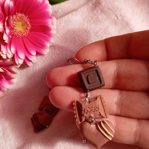 Csokifüggő  fülbevaló  - ékszer - fülbevaló - lógó fülbevaló - Meska.hu