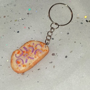 Zsíros kenyér lila hagymával kulcstartó  - táska & tok - kulcstartó & táskadísz - kulcstartó - Meska.hu