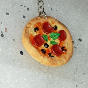 Szalámis pizza  kulcstartó , Táska & Tok, Kulcstartó & Táskadísz, Kulcstartó, Ékszerkészítés, Gyurma, MESKA