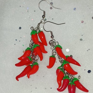 Paprika fűzér fülbevaló  - ékszer - fülbevaló - lógó fülbevaló - Meska.hu