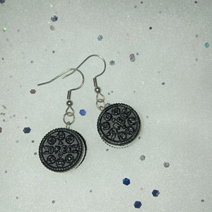 icipici Oreo keksz fülbevaló  - ékszer - fülbevaló - lógó fülbevaló - Meska.hu