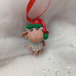 Sapkás fehér bárány  Karácsonyfadísz gyermekbarát karácsonyfa dísz, karácsonyi dekor  - karácsony - karácsonyi lakásdekoráció - karácsonyfadíszek - Meska.hu