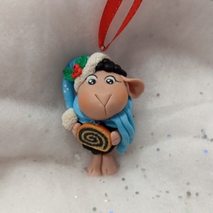 Sapkás bejglis fekete bárány  Karácsonyfadísz gyermekbarát karácsonyfa dísz, karácsonyi dekor , Karácsony, Karácsonyi lakásdekoráció, Karácsonyfadíszek, Gyurma, MESKA