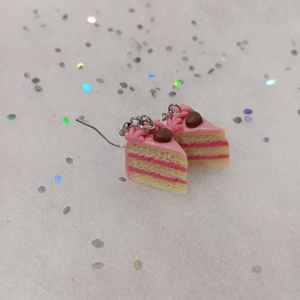 Málnás csoki torta fülbevaló  - Meska.hu