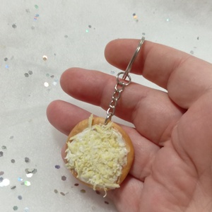 Sajtos tejfölös lángos kulcstartó  - táska & tok - kulcstartó & táskadísz - kulcstartó - Meska.hu