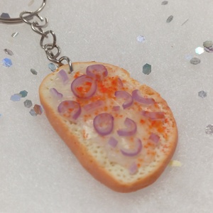 Zsíros kenyér lila hagymával kulcstartó , Táska & Tok, Kulcstartó & Táskadísz, Kulcstartó, Ékszerkészítés, Gyurma, MESKA