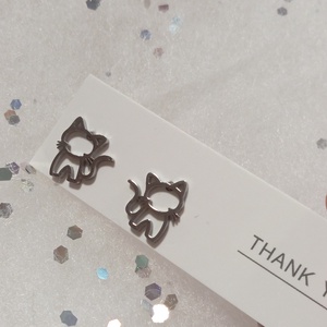 Nemesacél Cicamica bedugós fülbevaló kávé bögre  - ékszer - fülbevaló - pötty fülbevaló - Meska.hu