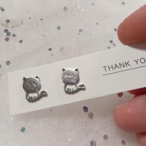 Nemesacél Cica  bedugós fülbevaló kávé bögre  - ékszer - fülbevaló - pötty fülbevaló - Meska.hu