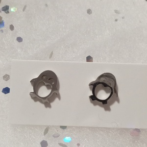 Nemesacél Pici Pingvin bedugós fülbevaló kávé bögre  - Meska.hu