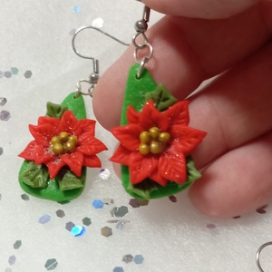 A tél Királynője Mikulás virág fülbevaló  , Ékszer, Fülbevaló, Lógó fülbevaló, Ékszerkészítés, Gyurma, MESKA