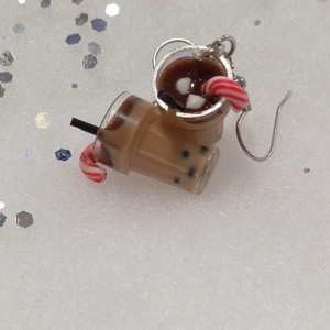 Karácsonyi Bubi kávé fülbevaló  , Ékszer, Fülbevaló, Lógó fülbevaló, Ékszerkészítés, Gyurma, MESKA