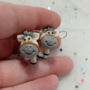 Fehér lovacska fülbevaló , Ékszer, Fülbevaló, Lógó fülbevaló, Gyurma, Ékszerkészítés, MESKA