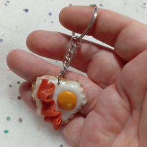 Tükörtojás baconnal kulcstartó  - táska & tok - kulcstartó & táskadísz - kulcstartó - Meska.hu