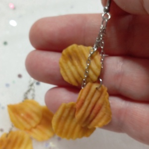 Chips fülbevaló  - ékszer - fülbevaló - lógó fülbevaló - Meska.hu