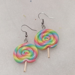Szivárvány nyalóka fülbevaló  - ékszer - fülbevaló - lógó fülbevaló - Meska.hu