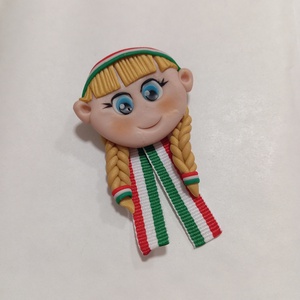 Magyar leányka trikolor kitűző - Meska.hu