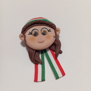 Magyar leányka trikolor kitűző fufrus  - Meska.hu