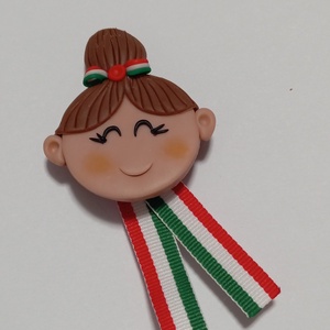 Magyar leányka trikolor kitűző fufrus  - Meska.hu