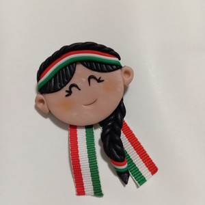 Magyar leányka trikolor kitűző fufrus  - ékszer - kitűző és bross - Meska.hu