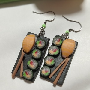 Sushi tál fülbevaló  - ékszer - fülbevaló - lógó fülbevaló - Meska.hu