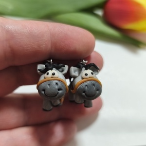 Szürke lovacska fülbevaló , Ékszer, Fülbevaló, Lógó fülbevaló, Gyurma, Ékszerkészítés, MESKA