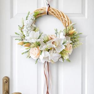 Tavaszi�nyári virágos ajtódísz � 35 cm-es kézműves kopogtató, Otthon & Életmód, Dekoráció, Ajtó- és ablak dekoráció, Ajtódísz & Kopogtató, Virágkötés, MESKA