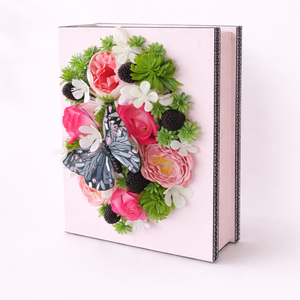 ? Virágos könyv dísz � romantikus, egyedi dekoráció ?, Otthon & Életmód, Dekoráció, Asztal és polc dekoráció, Asztaldísz, Virágkötés, MESKA