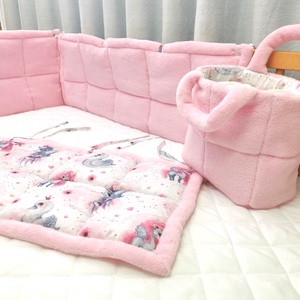 Rácsvédő szett ajándék pelenkatartóval - otthon & életmód - babaszoba, gyerekszoba - rácsvédő & baldachin - Meska.hu Rácsvédő szett ajándék pelenkatartóval - otthon & életmód - babaszoba, gyerekszoba - rácsvédő & baldachin - Meska.hu