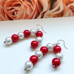 Cukorka formájú karácsonyi füli - Fehér piros tekla gyöngyös ünnepi fülbevaló - Meska.hu