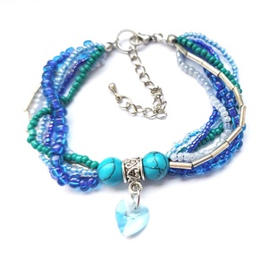 6 soros kék és ezüst gyöngy karkötő Swarovski kristály szívecskével a közepén , Ékszer, Karkötő, Gyöngyös karkötő, Gyöngyfűzés, gyöngyhímzés, MESKA